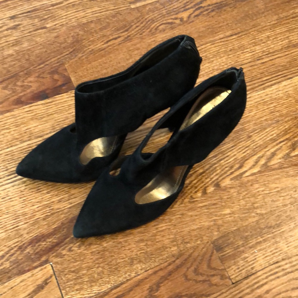 Elegant Black Women's Shoes